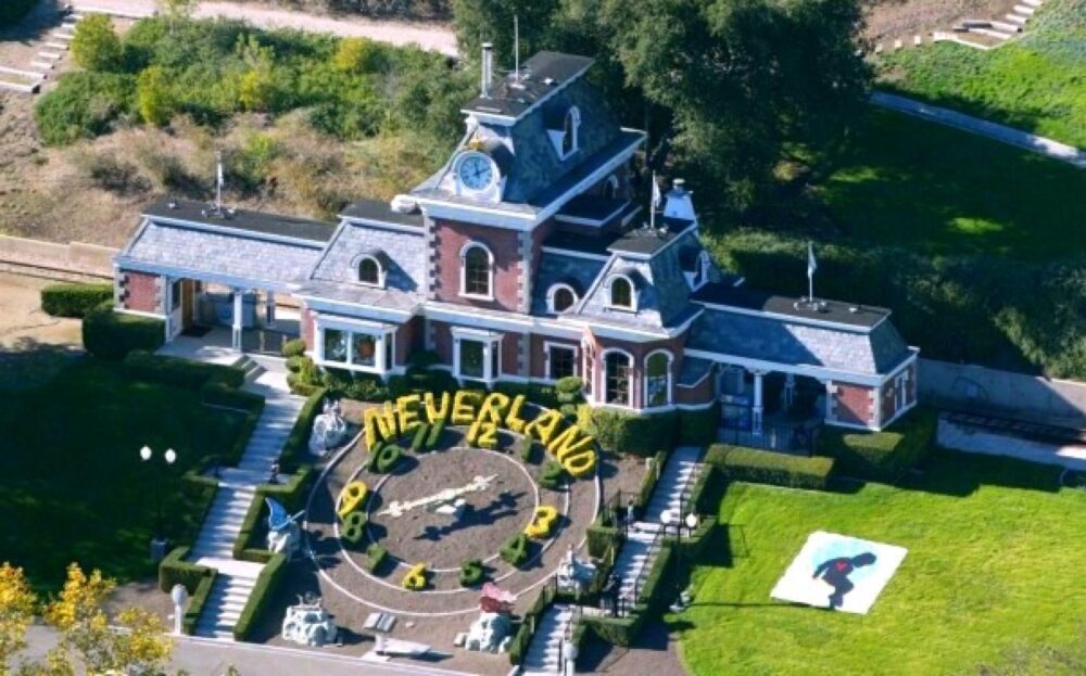 590 122010 Neverland