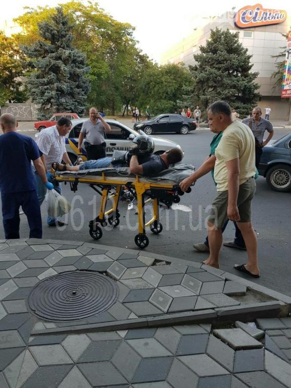 И снова жуткое ДТП в Запорожской области: пострадал мотоциклист 