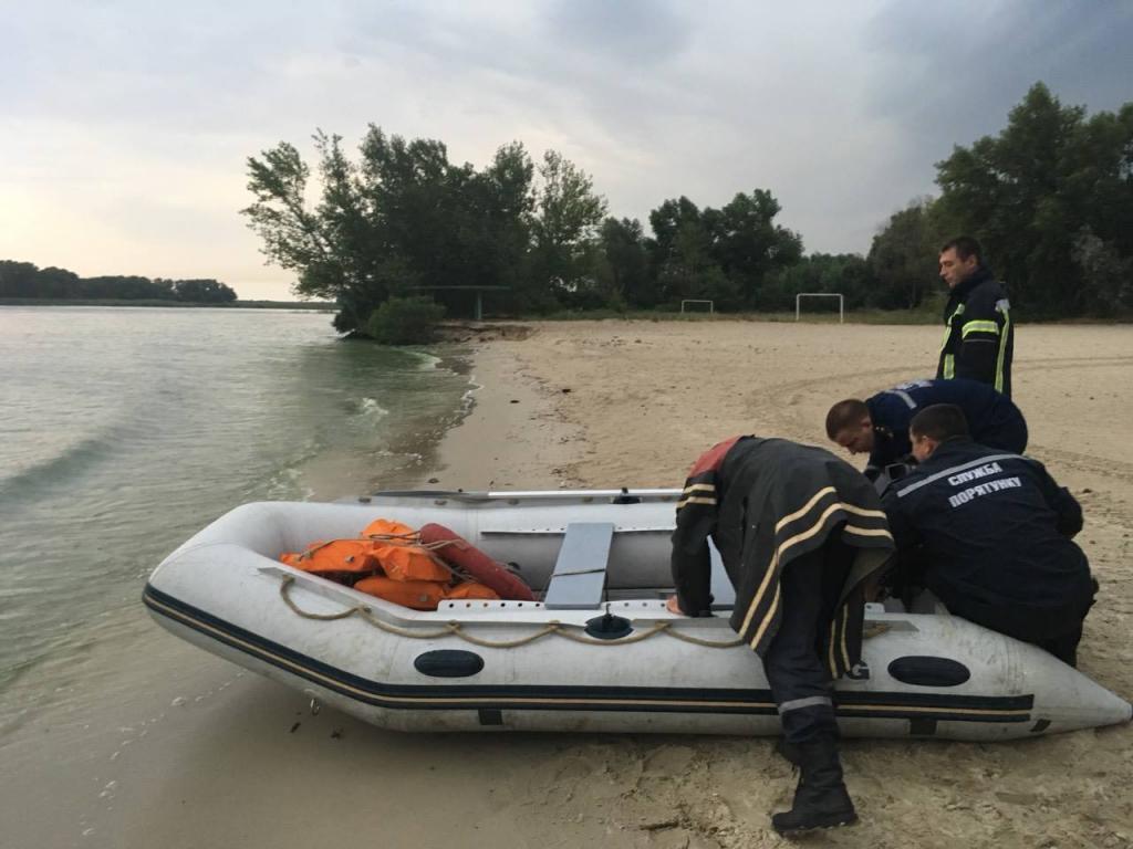 В Запорожской области семья оказалась <i>изолированной</i> на острове