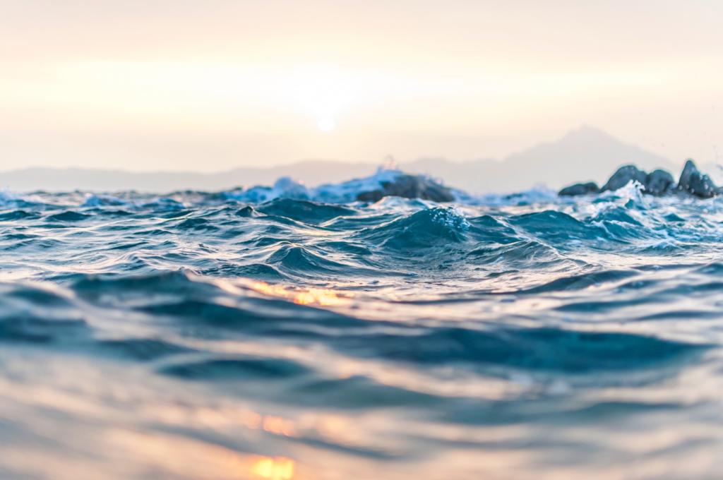 sea waves blur 548930