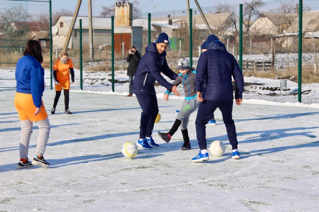 В Запорожской области <i>появилась </i>новая <i>футбольная площадка</i>, – ФОТО