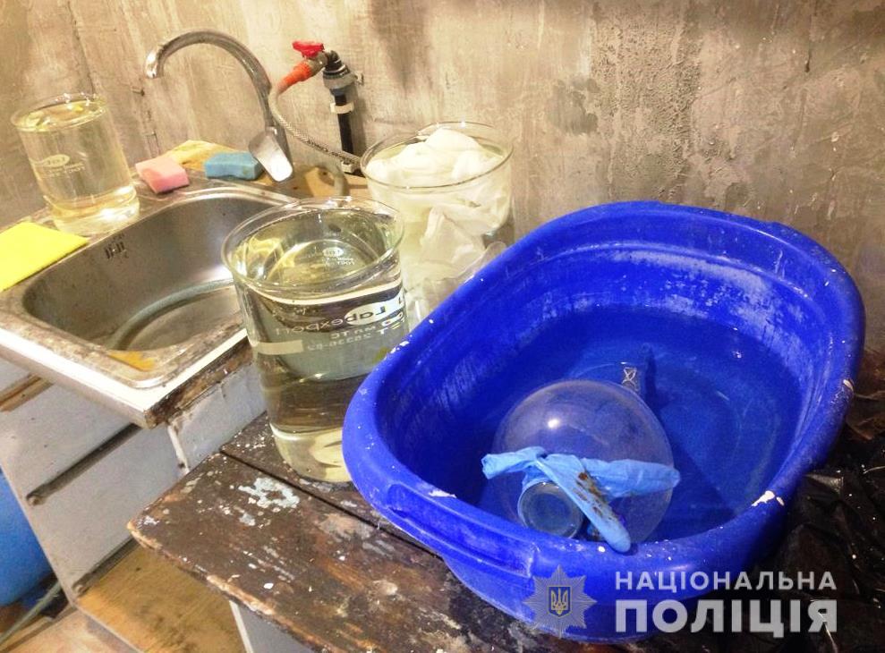 Под Запорожьем <i>ликвидировали</i> крупную <i>нарколабораторию</i>, – ВИДЕО