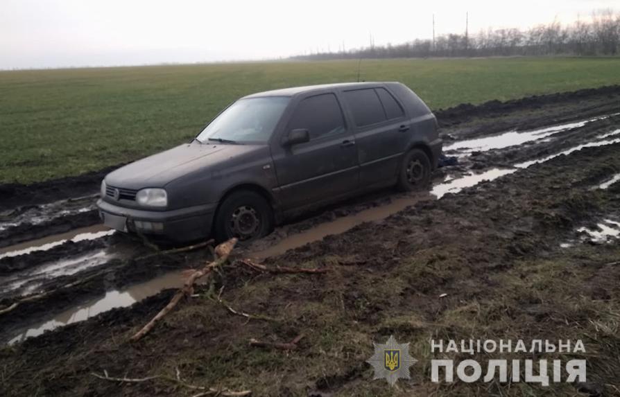 В Запорожской области <i>полицейские</i> задержали подозреваемых <i>в разбойном нападении </i>