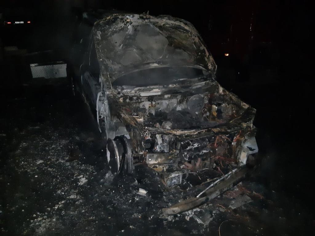 В Запорожье <i>сгорела иномарка</i>,- ФОТО