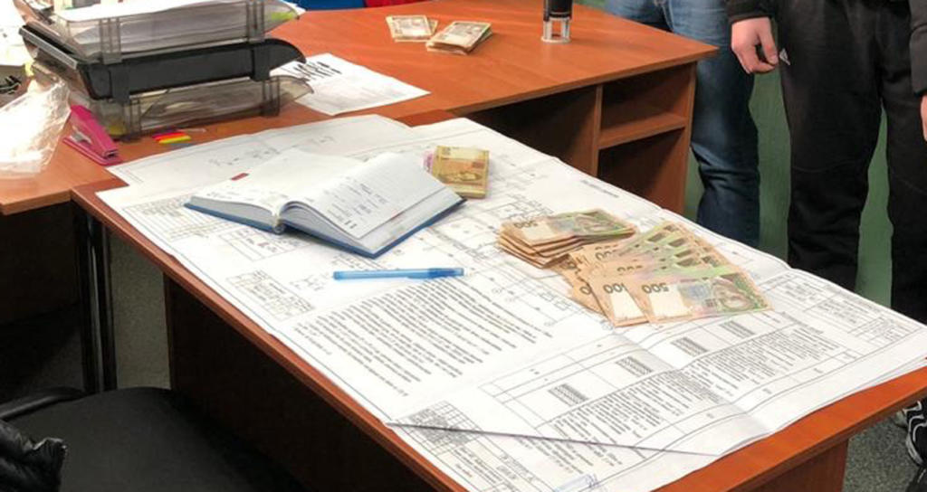 В Запорожской области <i>задержали</i> на взятке <i>сотрудника ГСЧС </i> 