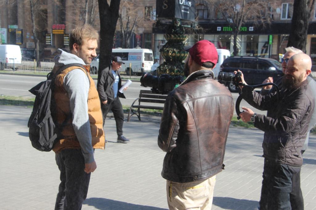 В Запорожье <i>снимают </i>выпуск <i>популярной</i> телепередачи