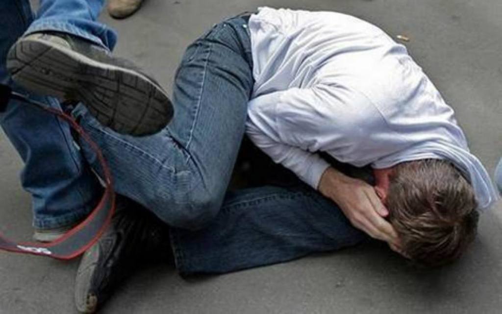 В Запорожье мужчина <i>избил до смерти</i> двух товарищей