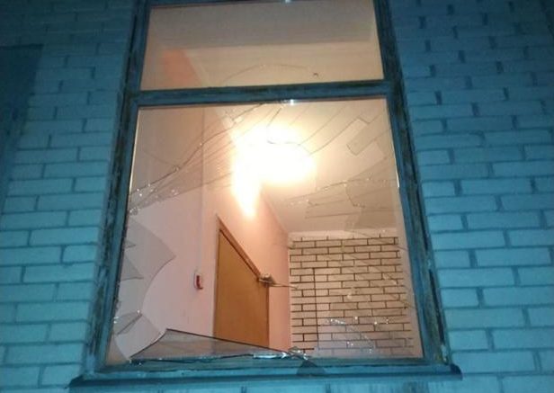 В Запорожье <i>грабитель пытался</i> спрятаться от полиции <i>в холодильнике</i>