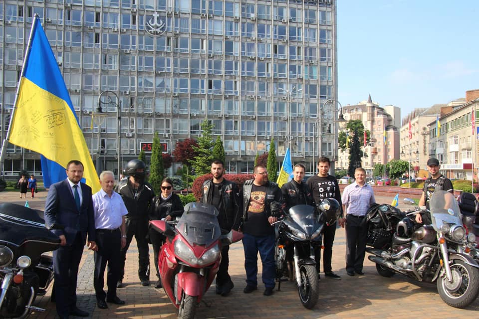 <i>Запорожцев</i> приглашают на "<i>Мотопробег Единства</i>"