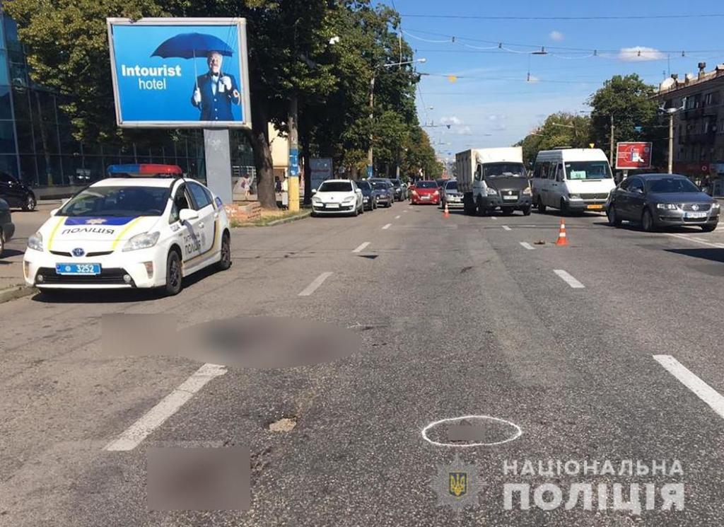 В центре Запорожья <i>сбили насмерть пешехода</i>, - ФОТО