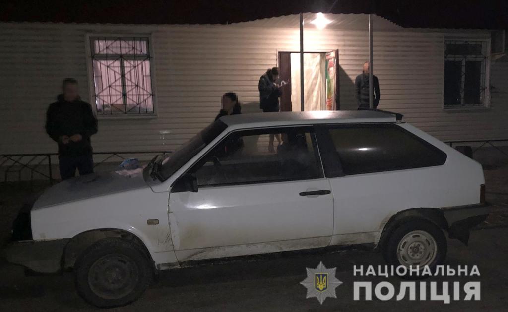 <i>В Мелитополе задержали подозреваемых</i> в угоне двух авто