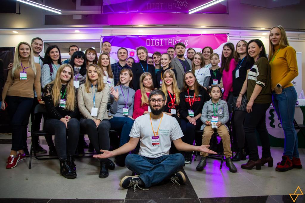В Запорожье в <i>Центре молодежи</i> во второй раз состоялась <i>ярмарка ІТ-вакансий</i>