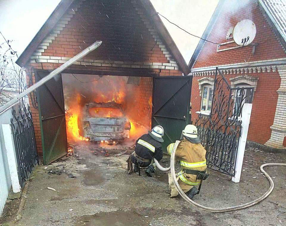 В Запорожской <i>области</i> в гараже <i>сгорела </i>Skoda