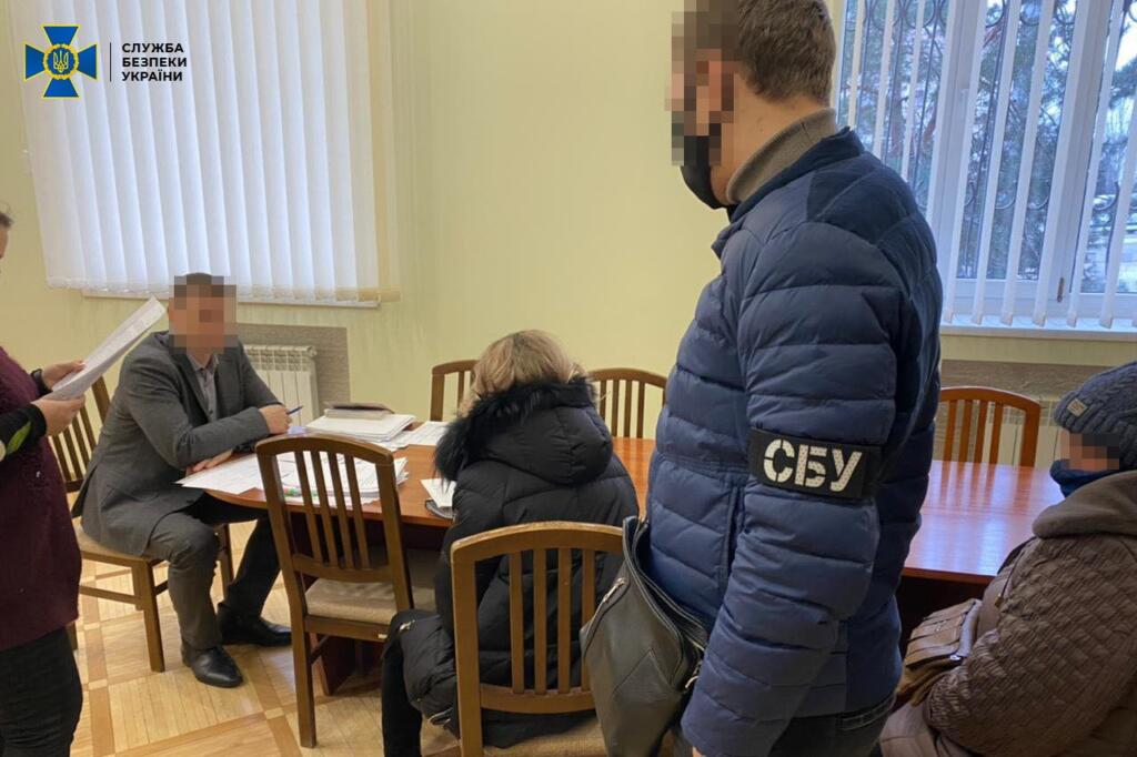 Запорожские чиновники <i>присвоили 1,6 миллиона гривен</i> за работы <i>по благоустройству </i>города