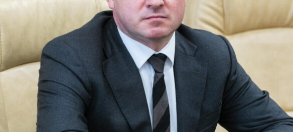 Владимир Шустов