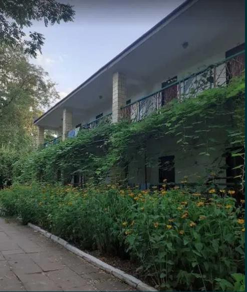 В Запорожье на <i>продажу </i>выставили базу отдыха "<i>Металлург</i>"