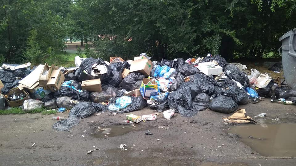 Запорожье, благодаря жителям,<i> превращается в свалку</i>