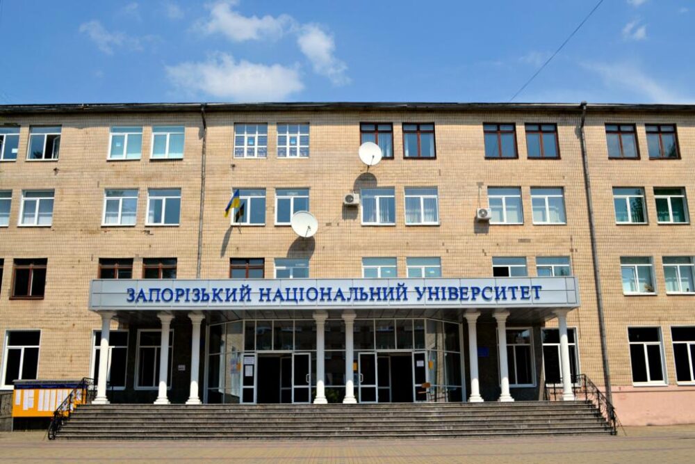 <i>В Запорожье продолжает работать ЗНУ, </i>несмотря на недостаточное количество вакцинированных