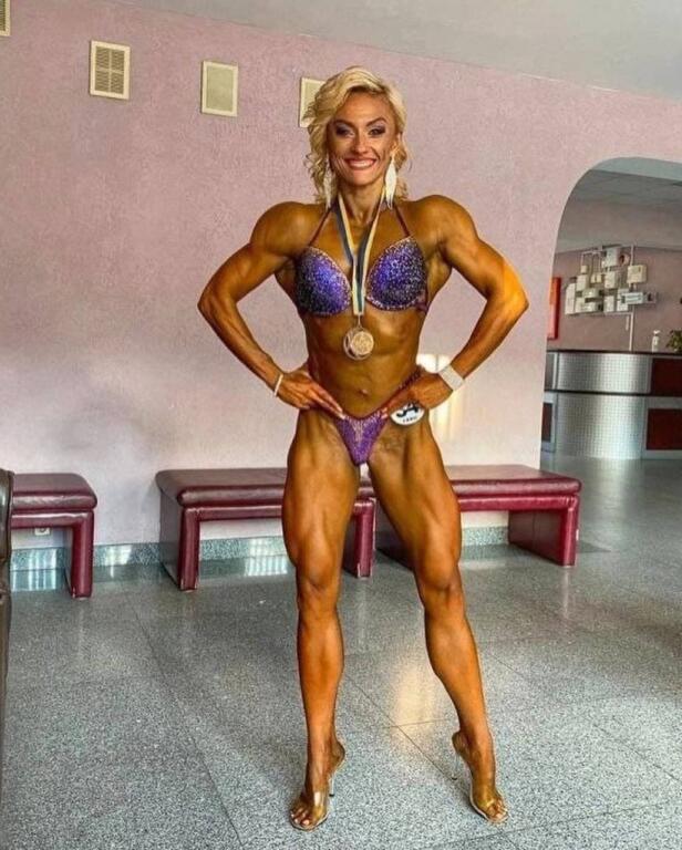 Запорожская спортсменка привезла <i>серебро по бодибилдингу</i>, - ФОТО
