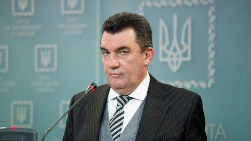Украину хотят сделать президентской республикой: <strong><i>а народ что-то решать будет</i>?</strong><em>