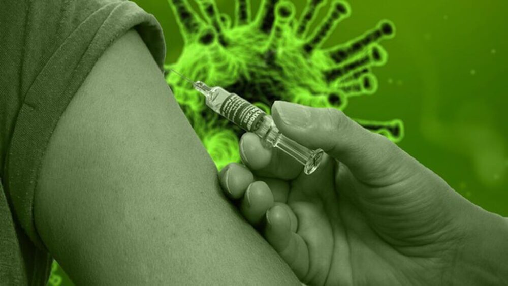 В Запорожской области невакцинированных госслужащих с 8 ноября будут отстранять от работы 