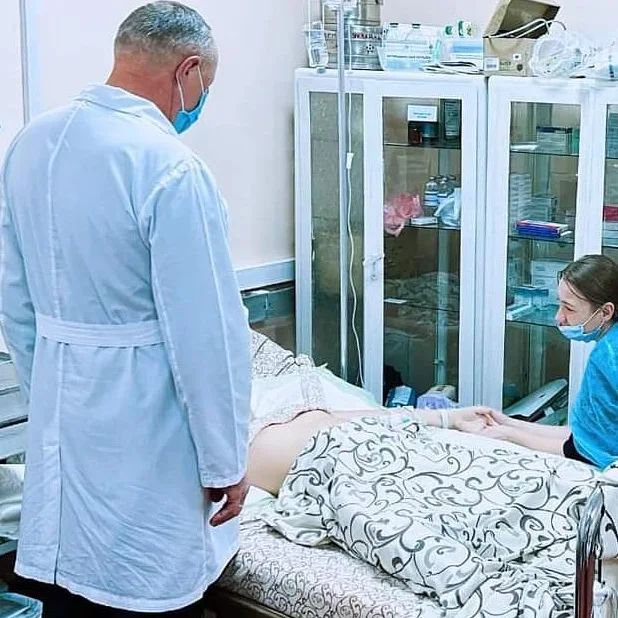 Стало известно состояние школьника, пострадавшего в ДТП в Запорожье: он все еще нуждается в помощи