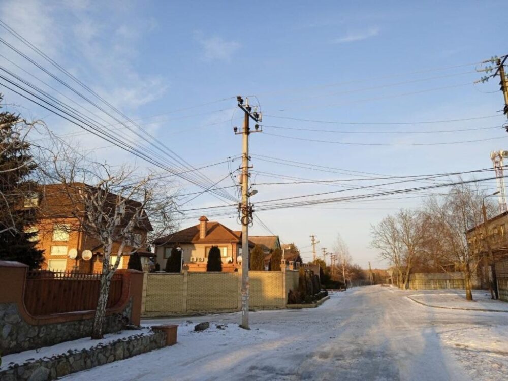 В Запорожье устроили «световые игры» с жителями поселка Чкалова