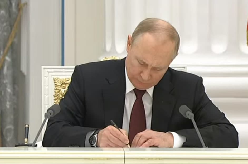 Решение принято! Путин признал "ЛДНР" и подписал указ (ФОТО)