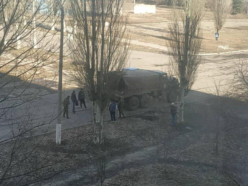 В военкоматы «ДНР» и «ЛНР» силой забирают даже 17-летних парней, - ФОТО, ВИДЕО