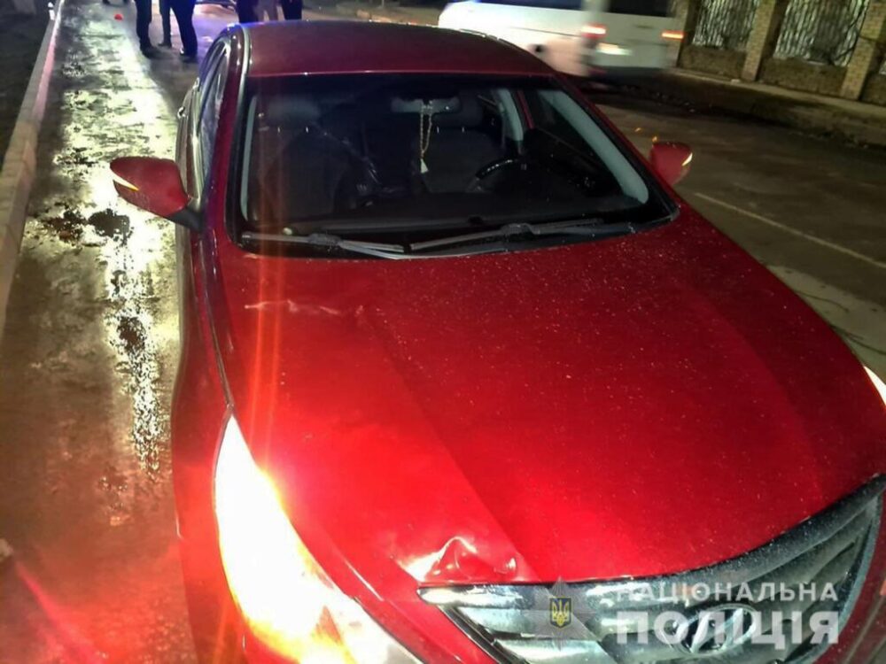 В Запорожской области автоледи сбила подростка: мальчик умер в больнице