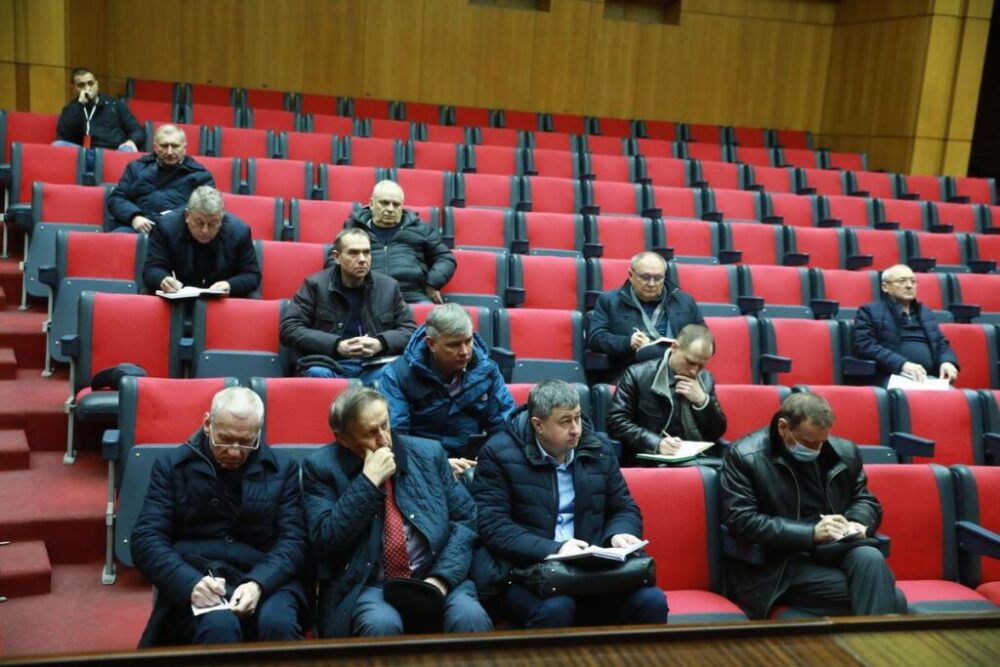 Запорожские предприятия будут восстанавливать военную технику