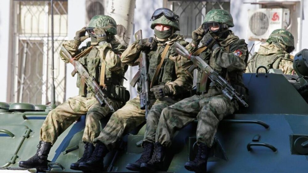 Запоріжжя: окупанти з рф масово шиють собі форму ЗСУ і готують провокації 