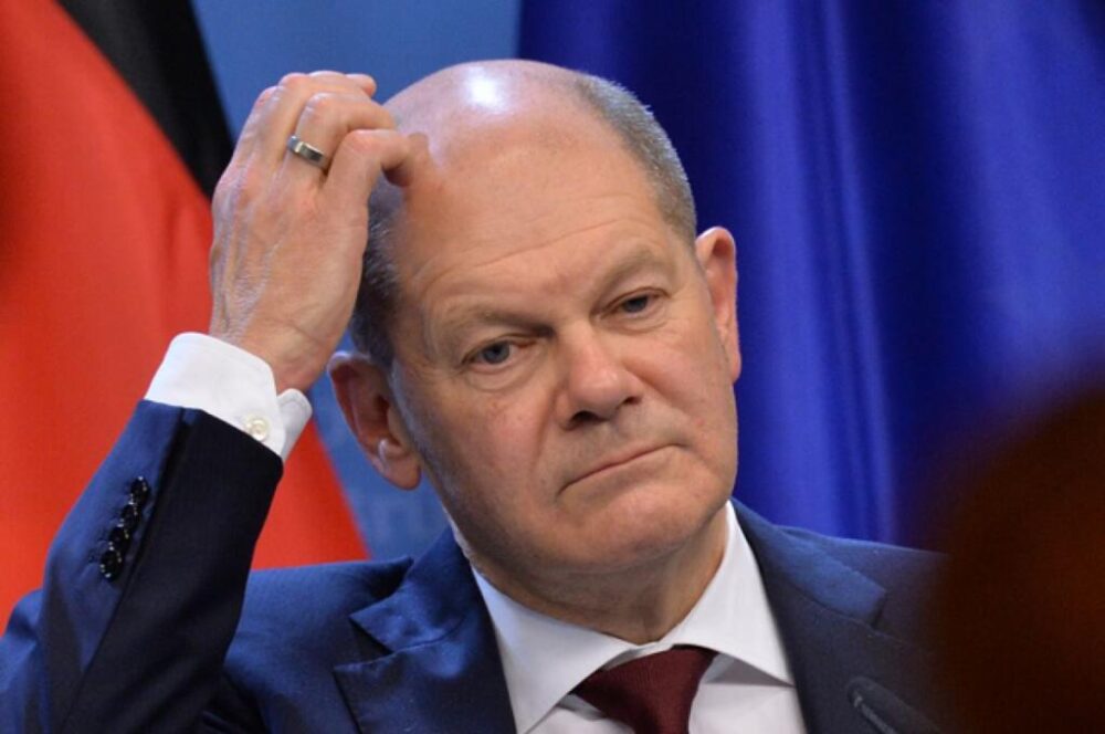 Олаф Шольц призвал не допустить эскалации между Россией и НАТО