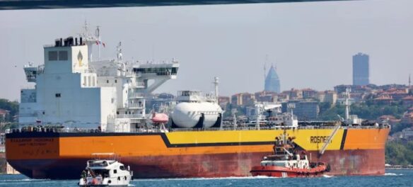 Нафтовий танкер неподалік узбережжя Туреччини