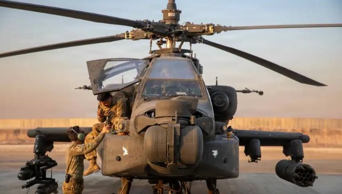 Трамп заявив про збиття американського вертольота Іраном і пообіцяв відповідь 6 apache vertolet