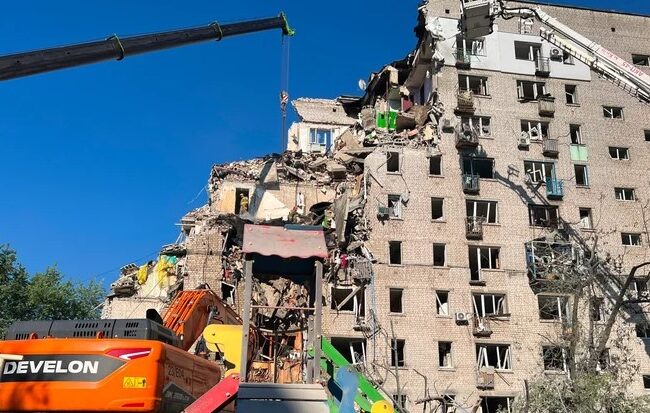 Кількість жертв російського удару по Києву зросла до 30