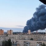 У Волгограді палає склад Wildberries і НПЗ