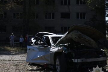 Росія атакувала Запоріжжя ракетами та КАБами: шестеро загиблих, 19 поранених
